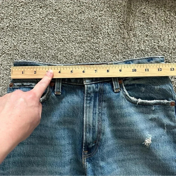 Abercrombie & Fitch Curve Love Mom High Rise Distressed Jeans 24/00 Regular - Picture 3 of 9